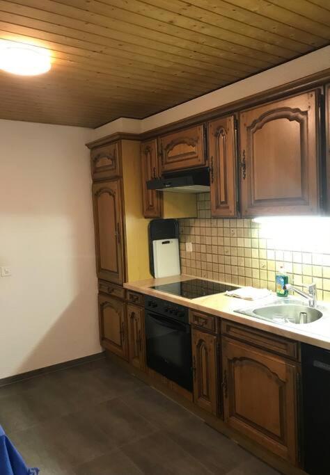 Simple Flat 72 M2 In The Centre Of Burgdorf With Private Parking Apartment ภายนอก รูปภาพ
